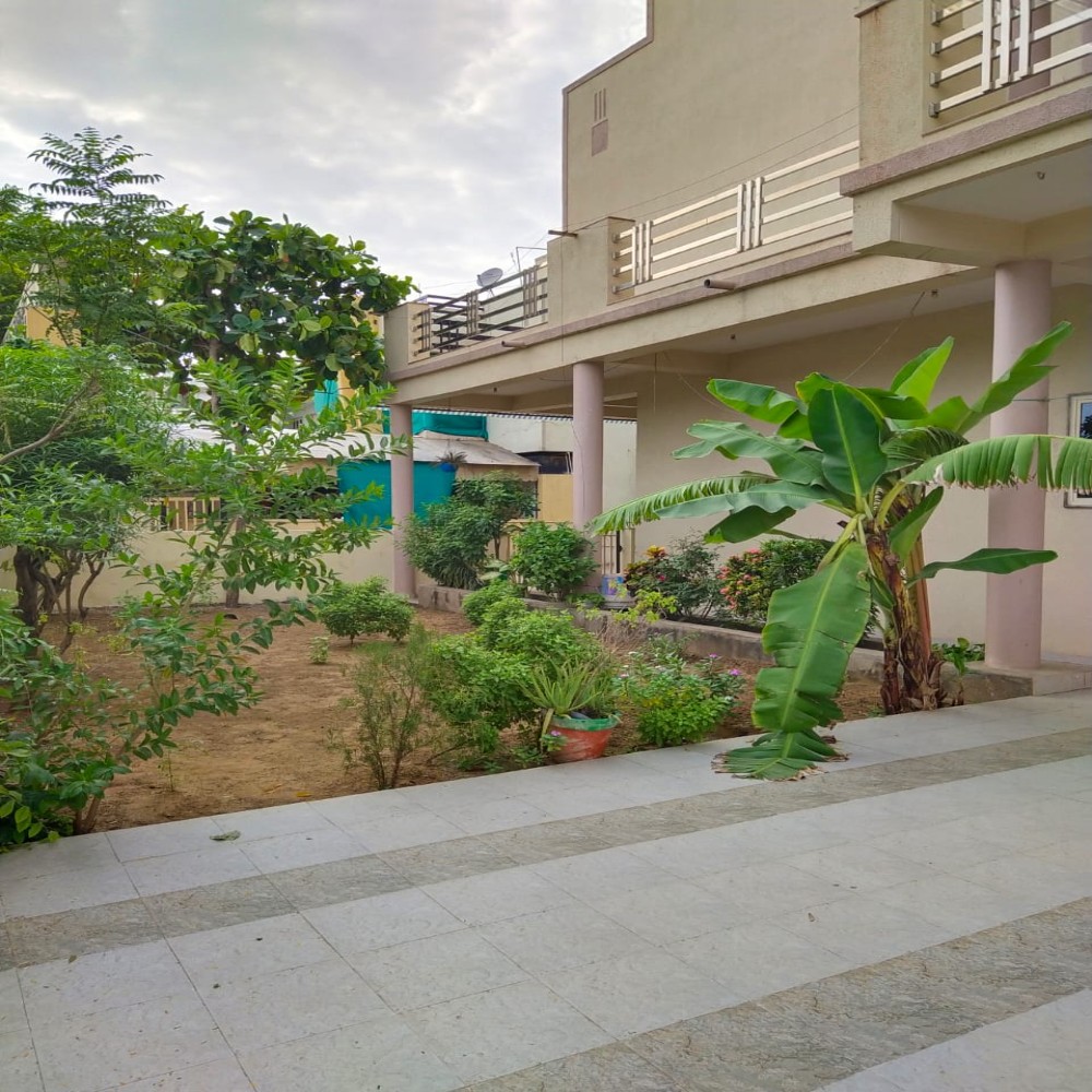 For Sale 3bhk Bungalow Road Touch Garden Near Gurukul Nikol Ahmedabad MK Property