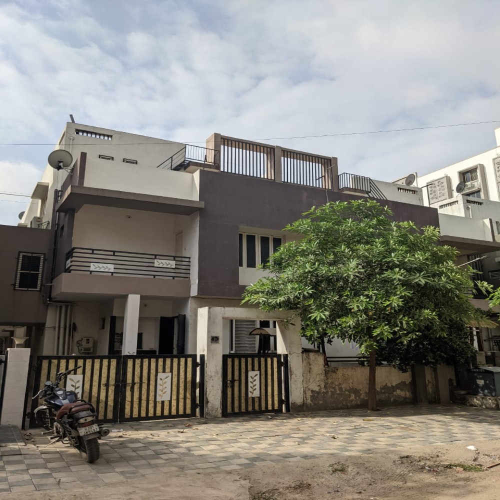 For sale Samay Vihar 4bhk Bungalow Gangotri Circle in Nikol Ahmedabad